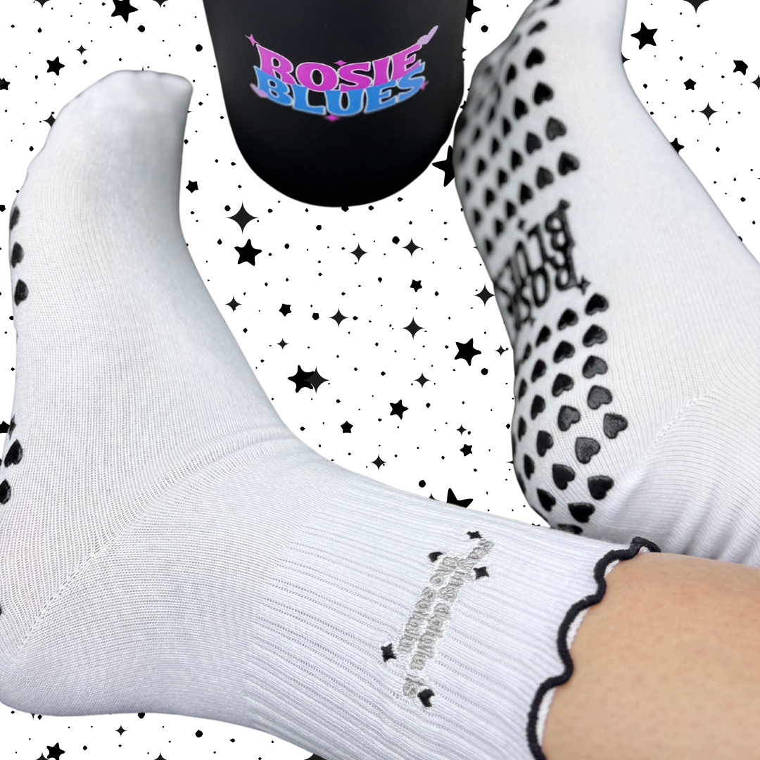 🧦 “Staying Delulu Is the Solulu” Grip Socks – The Delulu Girl Era